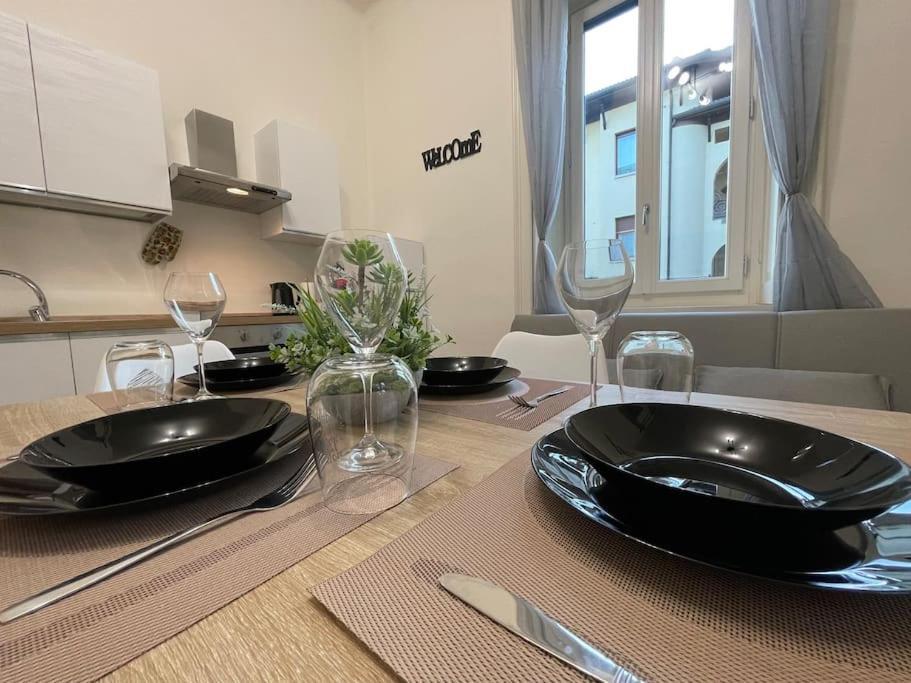 Bg Central President Suite Con Parcheggio - Vista Citta Alta แบร์กาโม ภายนอก รูปภาพ
