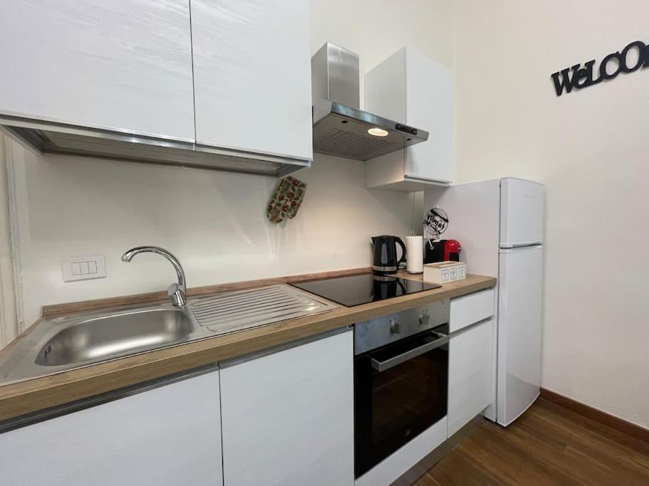 Bg Central President Suite Con Parcheggio - Vista Citta Alta แบร์กาโม ภายนอก รูปภาพ