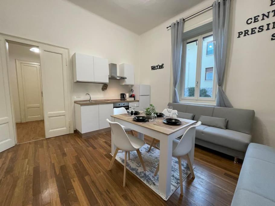 Bg Central President Suite Con Parcheggio - Vista Citta Alta แบร์กาโม ภายนอก รูปภาพ